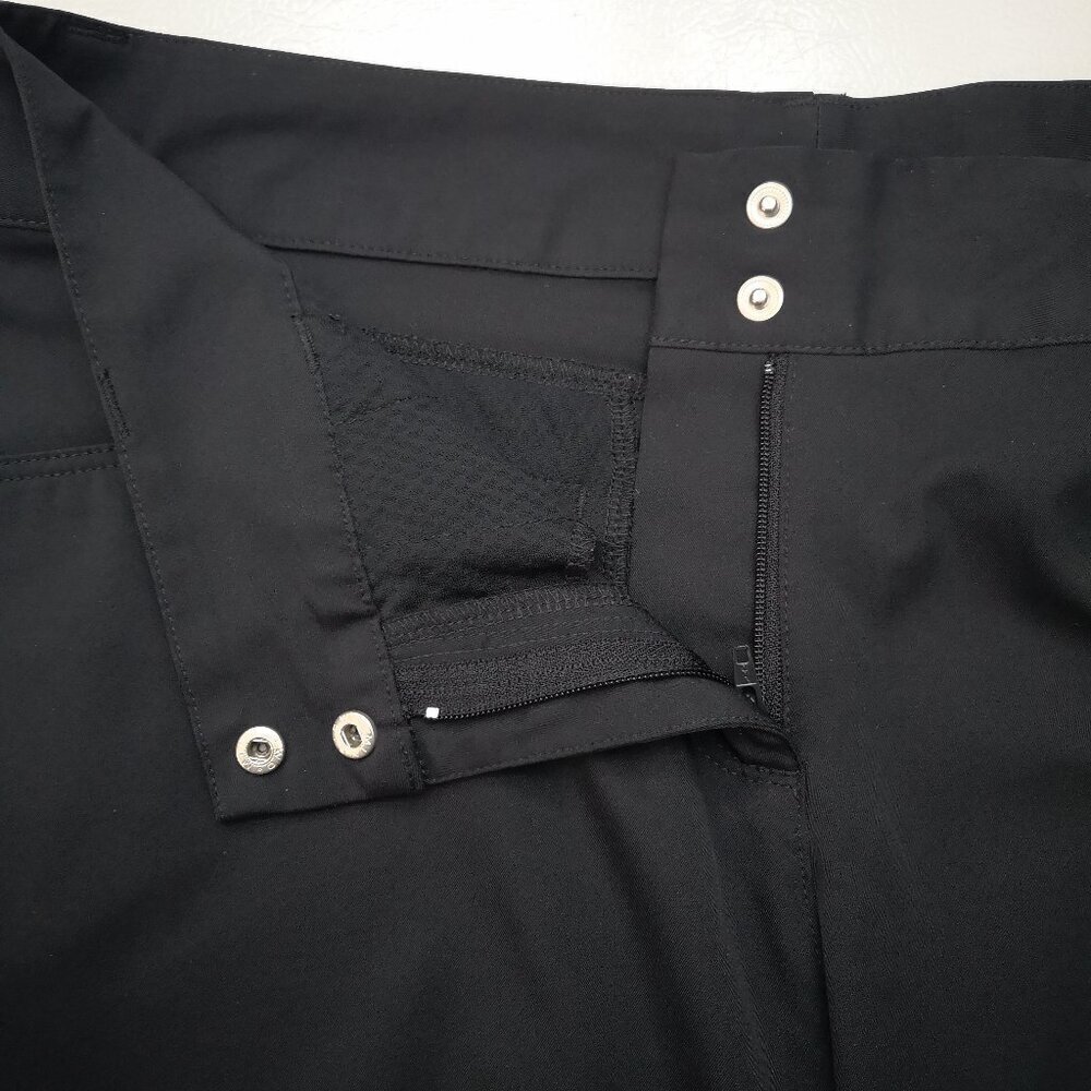 Adidas Brand Ladies Size 8 Black Bermuda Length Active Shorts - Picture 7 of 11